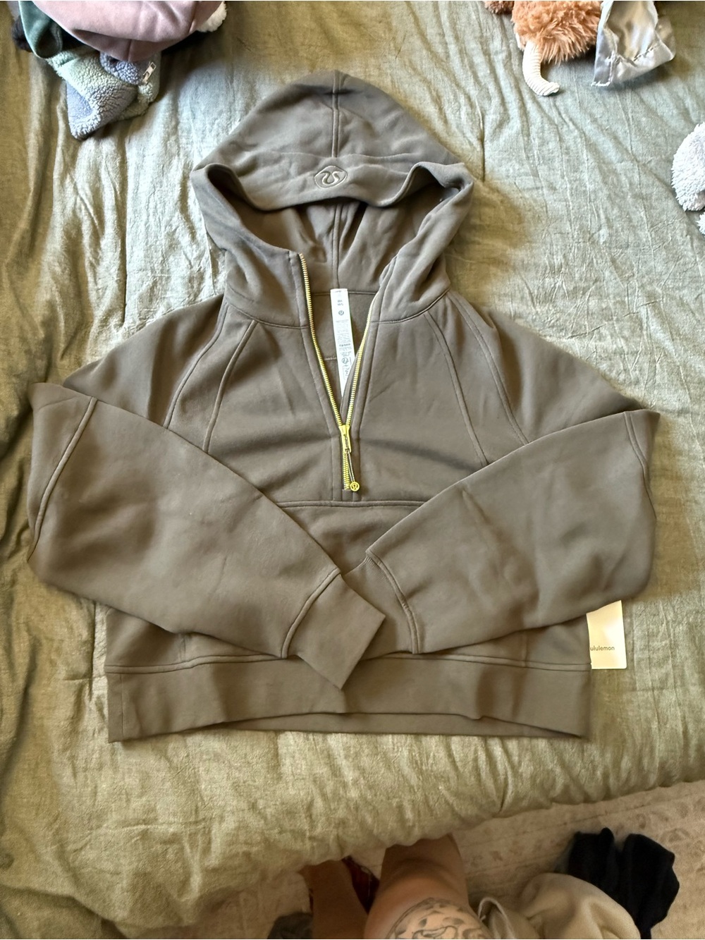 lululemon athletica Women's Hooded Half-Zip Sweatshirt — green